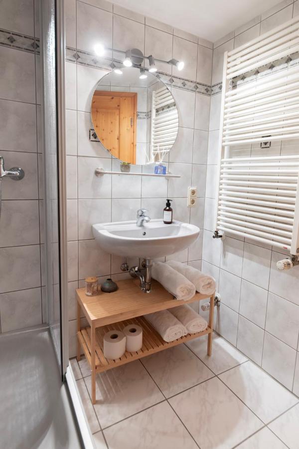 Apartamento Cozy I Hochwertig Eingerichtet Netflix Parkplatz Nespresso Longkamp Exterior foto